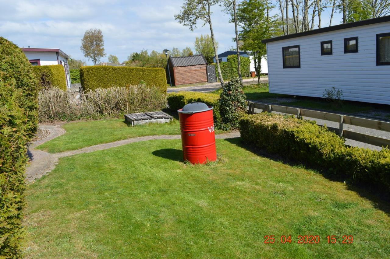 Vakantie Chalet Makkum Esterno foto