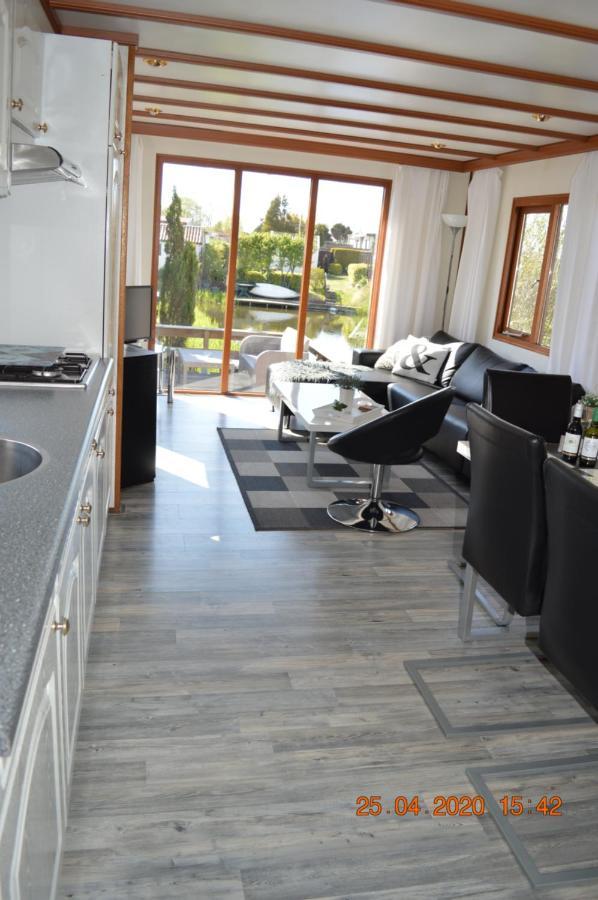 Vakantie Chalet Makkum Esterno foto
