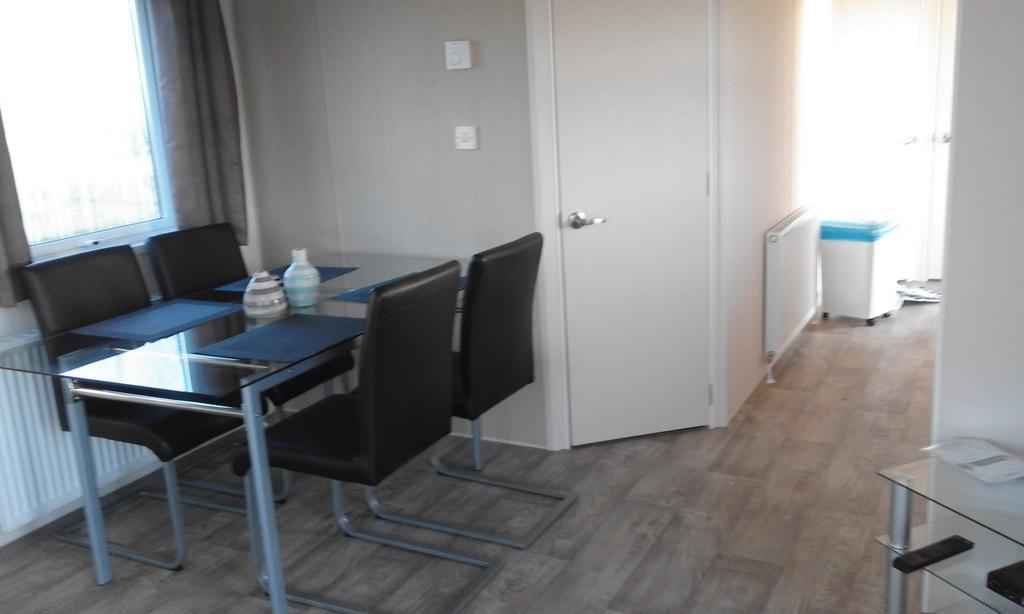 Vakantie Chalet Makkum Esterno foto