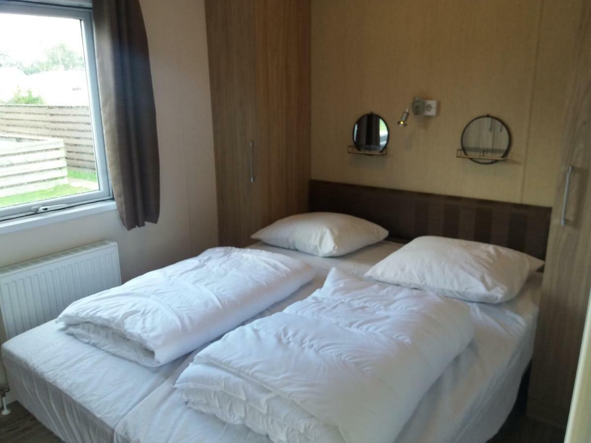 Vakantie Chalet Makkum Esterno foto
